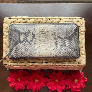 Coach Madison Diamond Python Wallet in EUC.